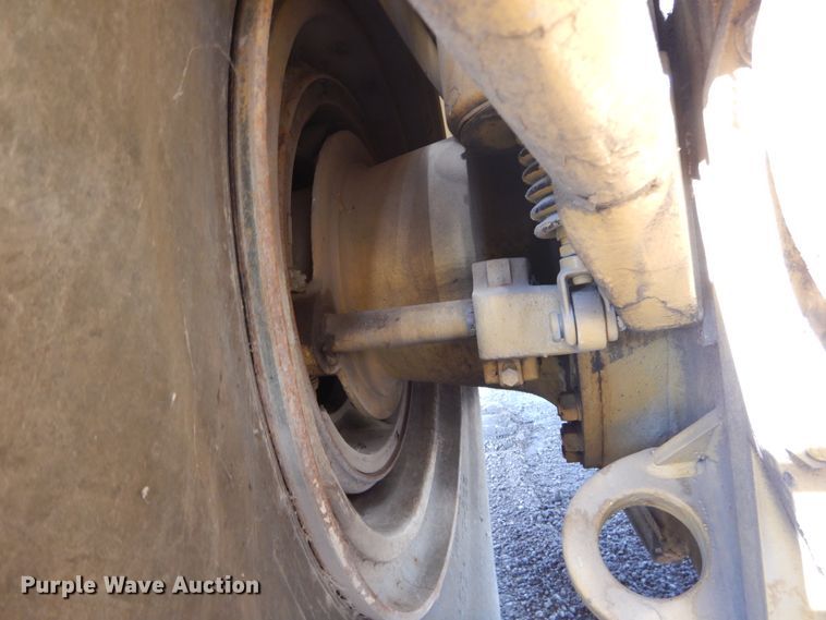 image for item DI1766 1985 Caterpillar 621B conventional scraper