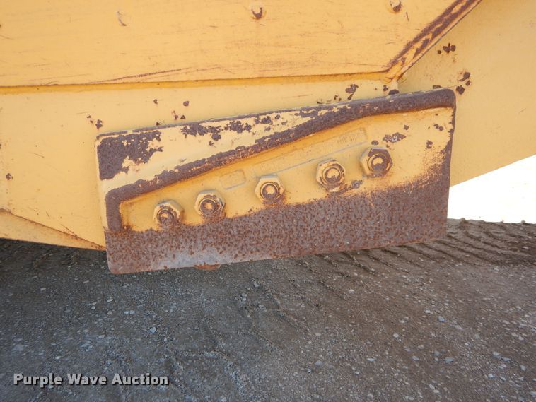 image for item DI1766 1985 Caterpillar 621B conventional scraper