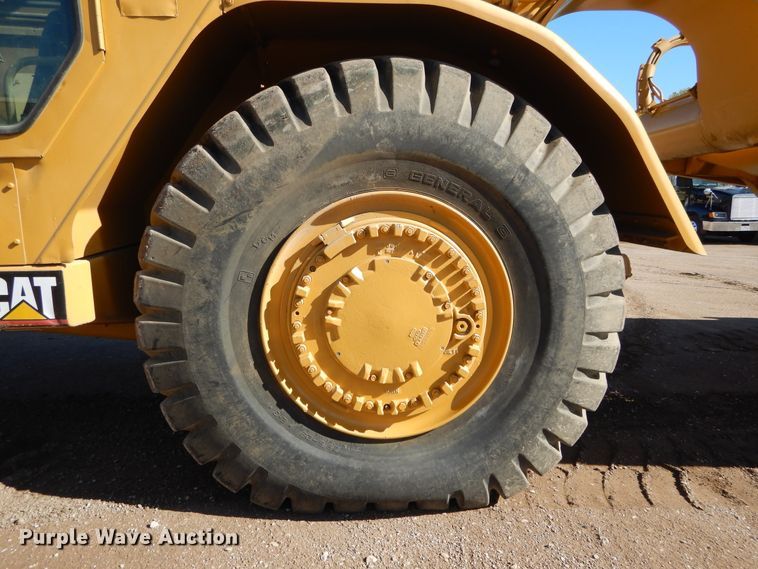 image for item DI1766 1985 Caterpillar 621B conventional scraper