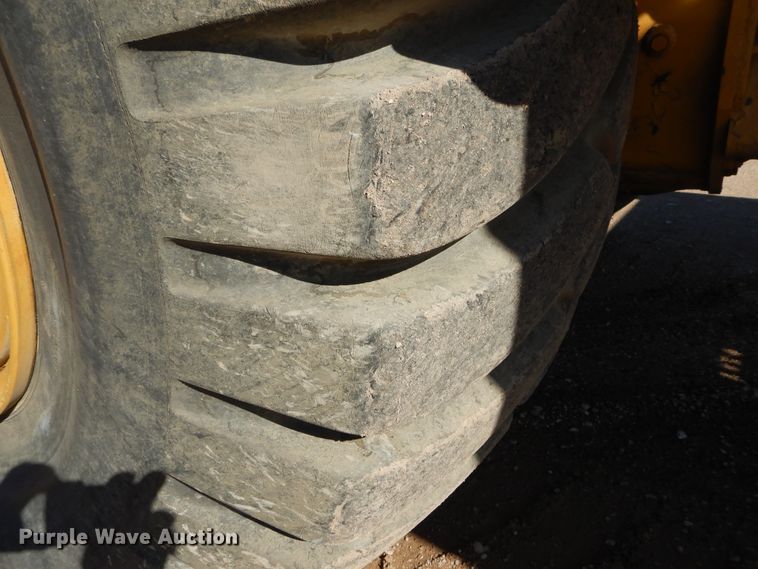 image for item DI1766 1985 Caterpillar 621B conventional scraper