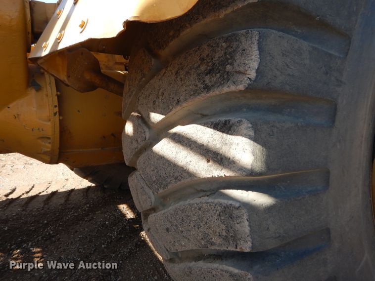 image for item DI1766 1985 Caterpillar 621B conventional scraper