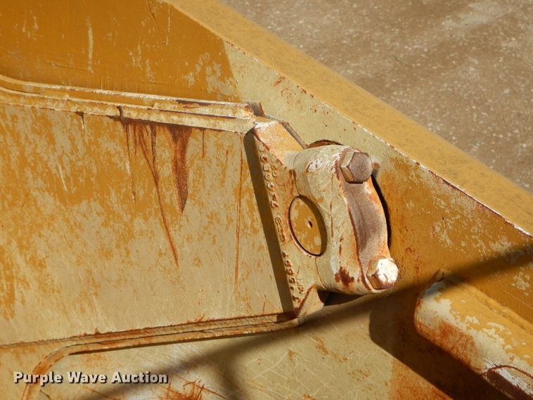 image for item DI1766 1985 Caterpillar 621B conventional scraper