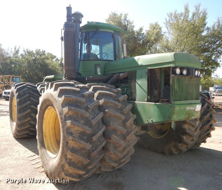 image for item DI1767 1985 John Deere 8650 4WD tractor