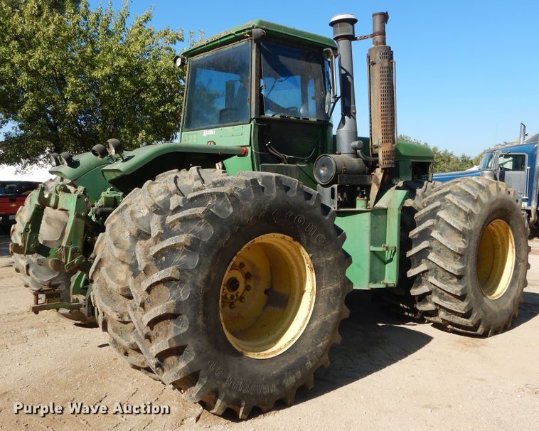 image for item DI1767 1985 John Deere 8650 4WD tractor