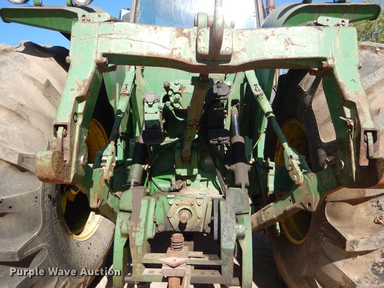 image for item DI1767 1985 John Deere 8650 4WD tractor