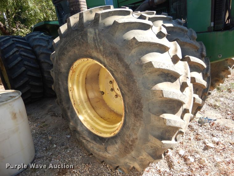 image for item DI1767 1985 John Deere 8650 4WD tractor