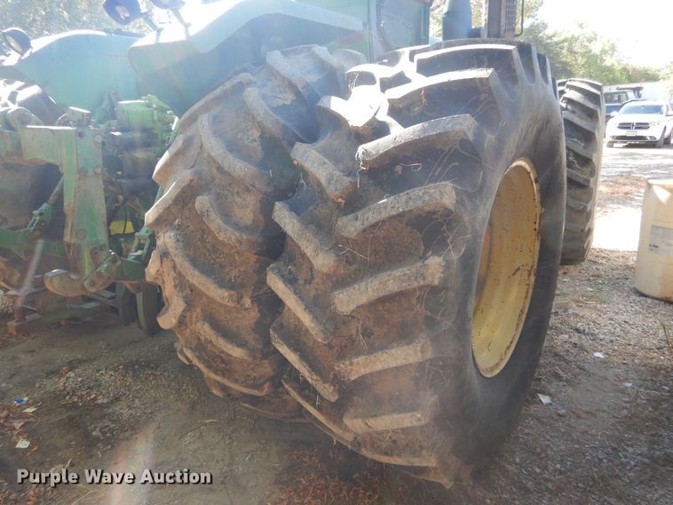 image for item DI1767 1985 John Deere 8650 4WD tractor