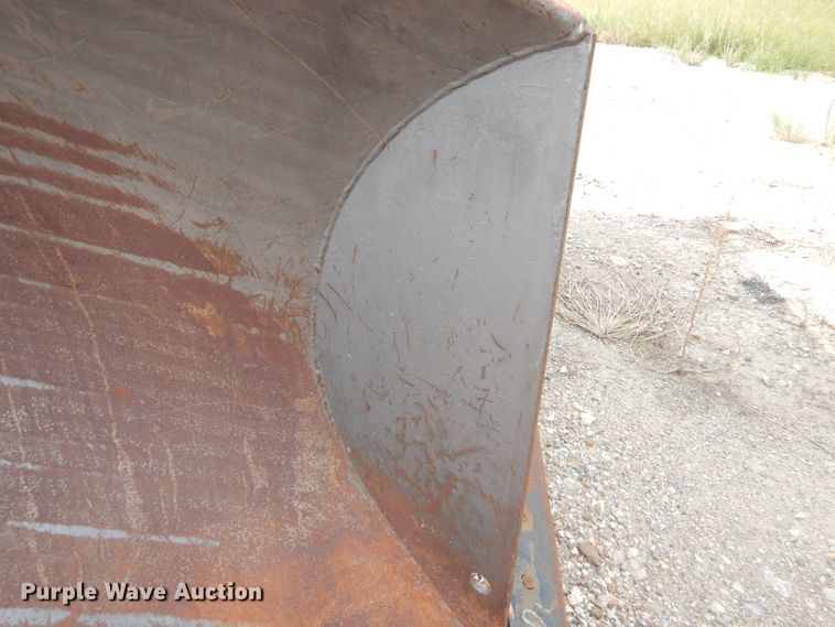 image for item DI2499 John Deere motor grader V-plow