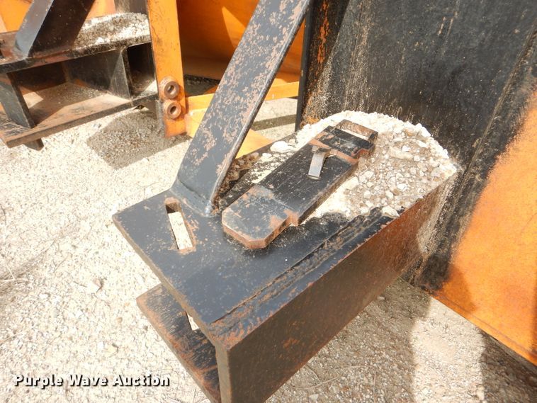 image for item DI2499 John Deere motor grader V-plow