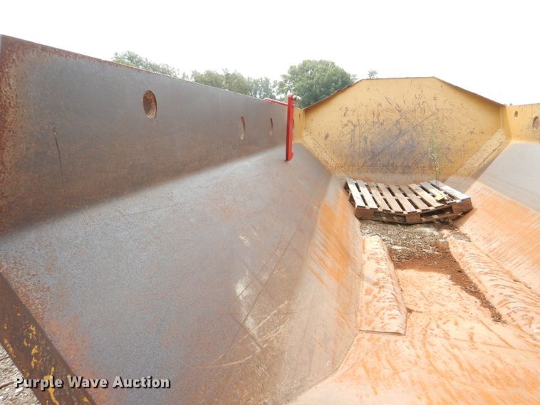 image for item DI2500 Caterpillar 730 haul truck bed