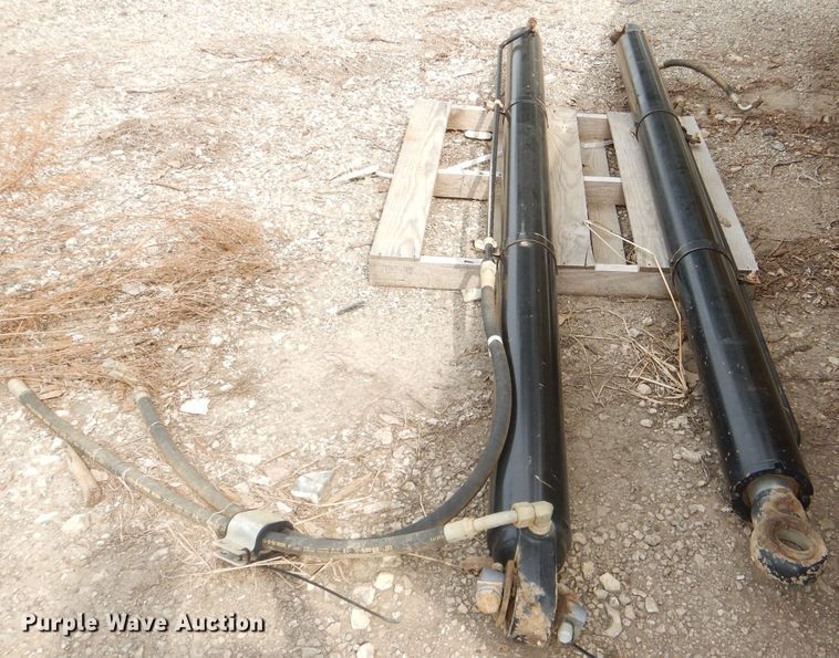 image for item DI2500 Caterpillar 730 haul truck bed