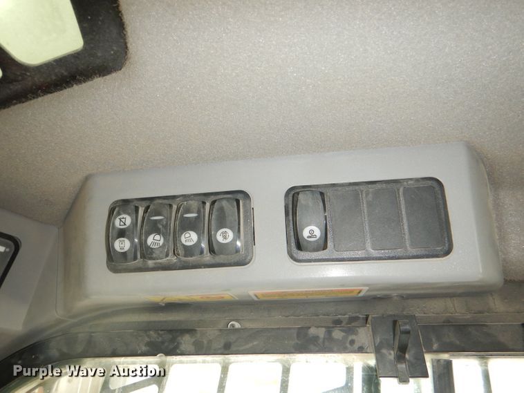 image for item DI2502 2016 Caterpillar 299D2 skid steer