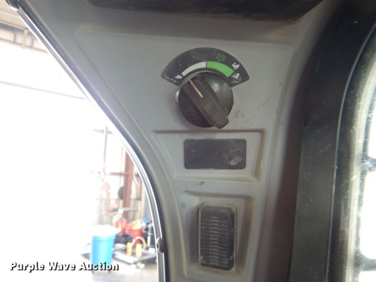 image for item DI2502 2016 Caterpillar 299D2 skid steer