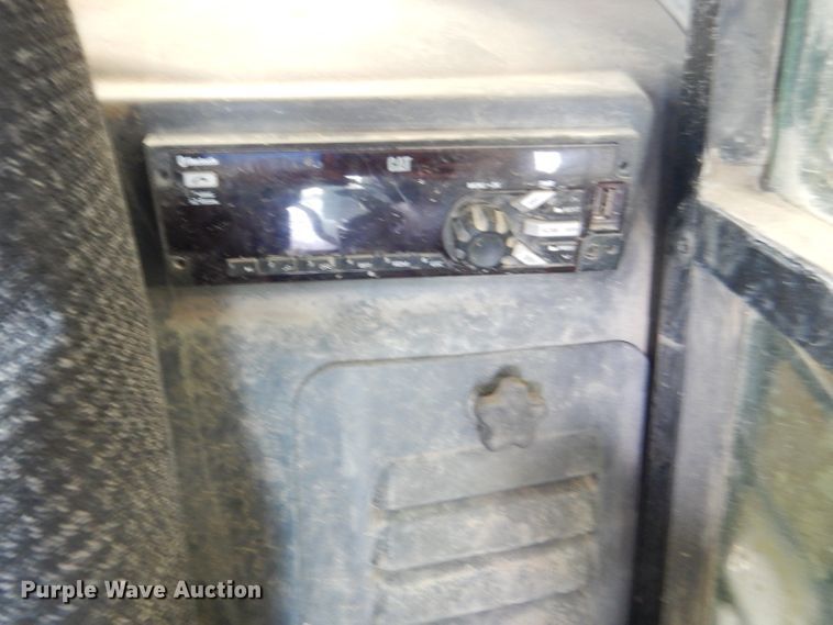 image for item DI2502 2016 Caterpillar 299D2 skid steer