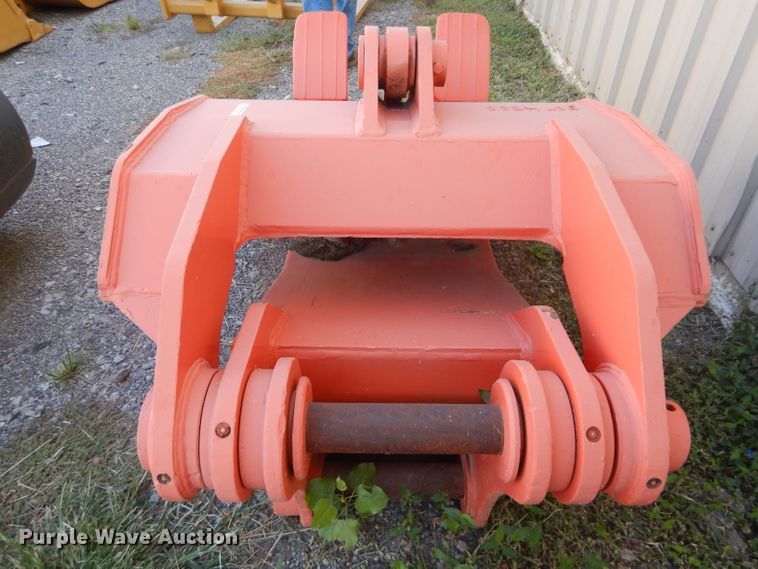 image for item DI9063 NPK scrap grapple