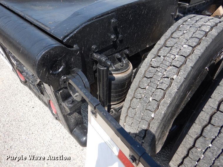 image for item EK9057 1998 Mack CH613 semi truck