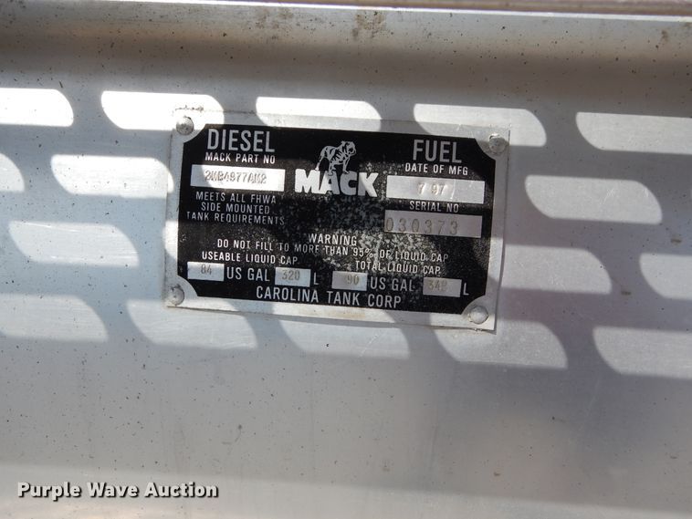 image for item EK9057 1998 Mack CH613 semi truck