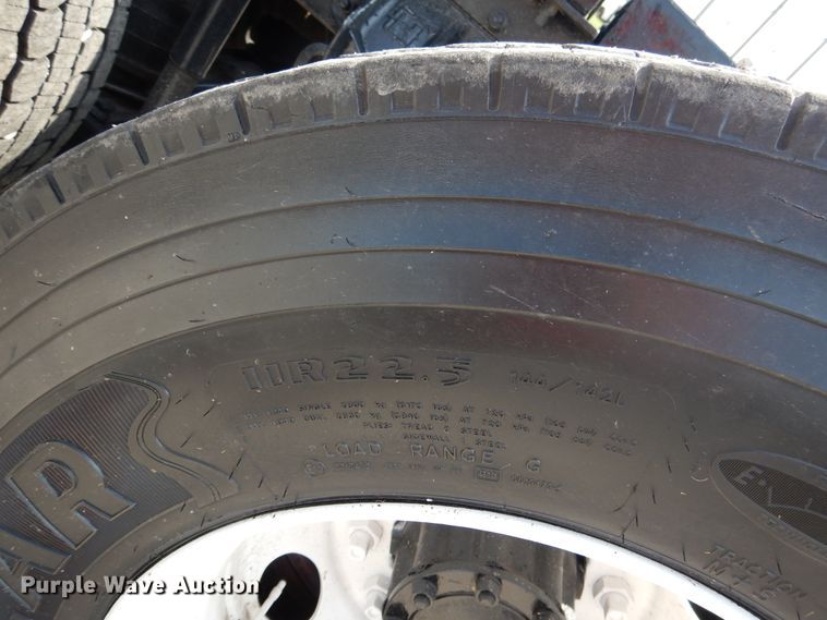 image for item EK9057 1998 Mack CH613 semi truck