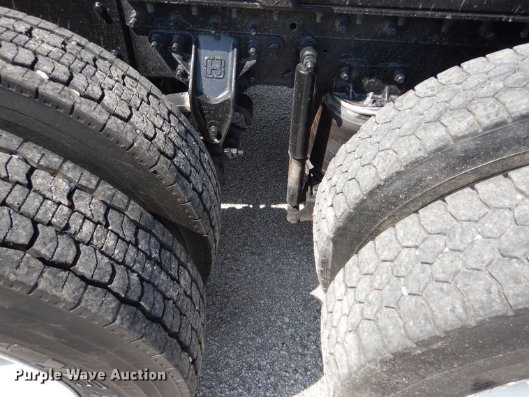 image for item EK9057 1998 Mack CH613 semi truck