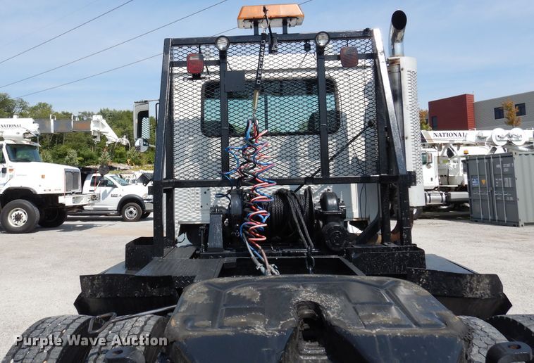 image for item EK9057 1998 Mack CH613 semi truck