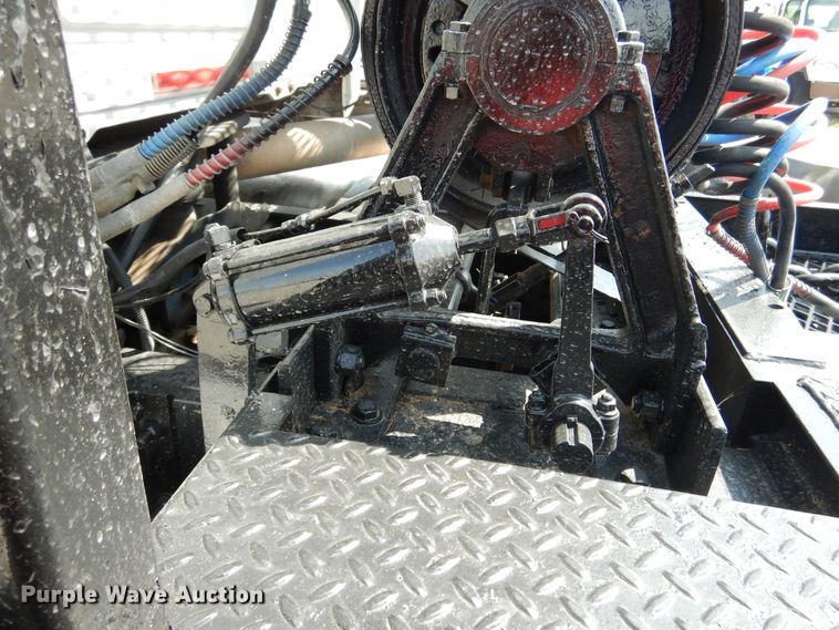 image for item EK9057 1998 Mack CH613 semi truck