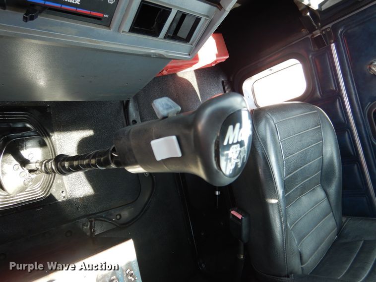 image for item EK9057 1998 Mack CH613 semi truck