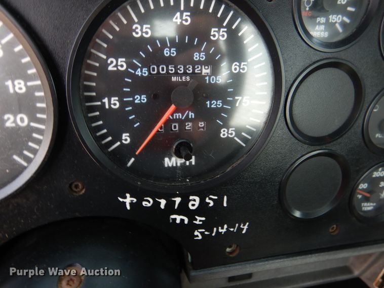 image for item EK9057 1998 Mack CH613 semi truck