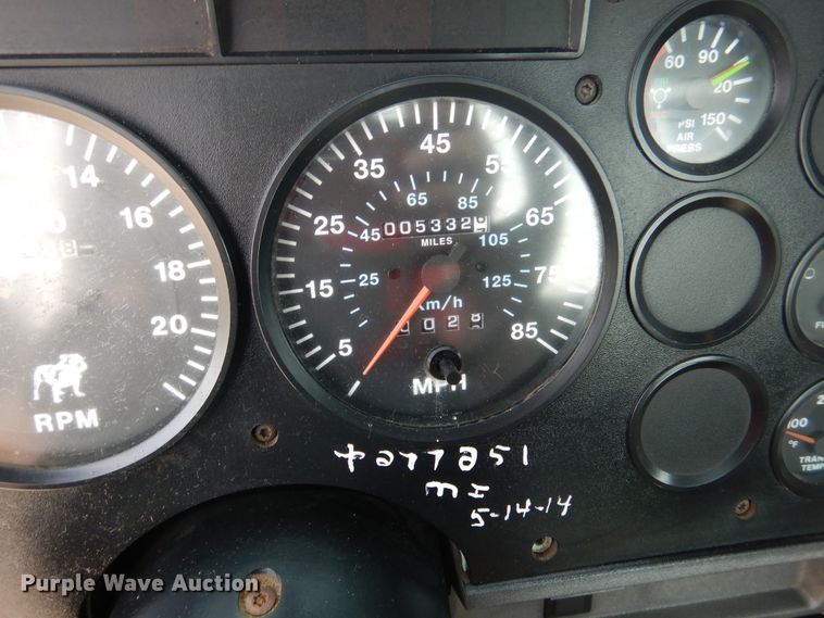 image for item EK9057 1998 Mack CH613 semi truck