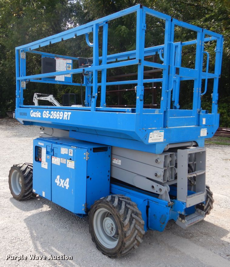 image for item EK9060 2012 Genie GS2669RT scissor lift