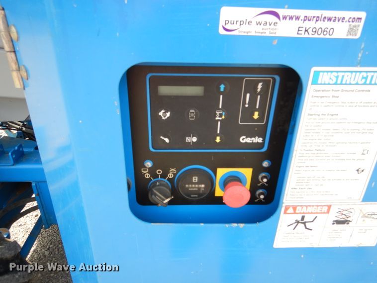 image for item EK9060 2012 Genie GS2669RT scissor lift