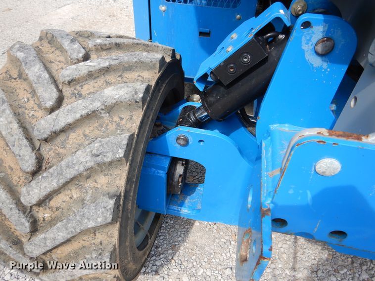 image for item EK9060 2012 Genie GS2669RT scissor lift