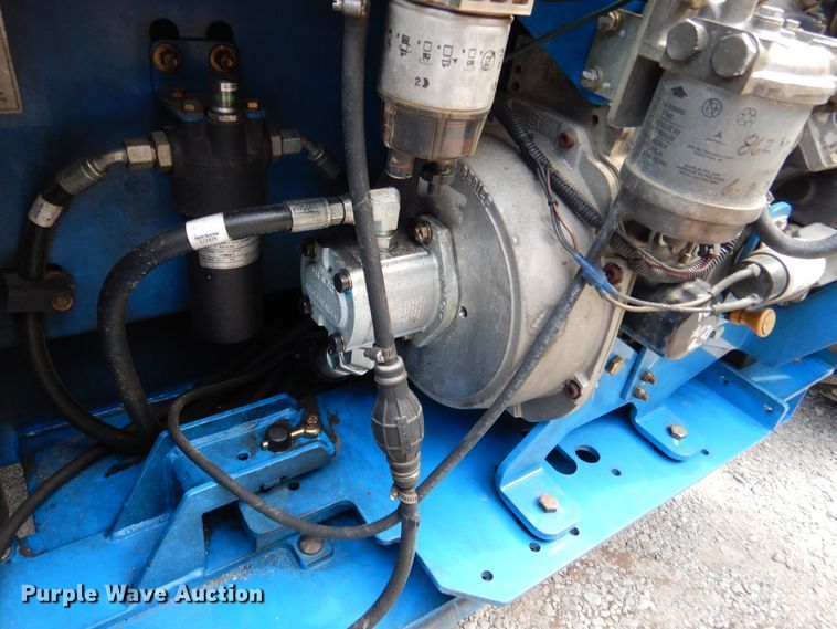 image for item EK9060 2012 Genie GS2669RT scissor lift