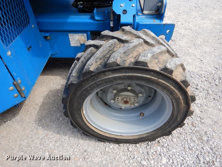 image for item EK9060 2012 Genie GS2669RT scissor lift