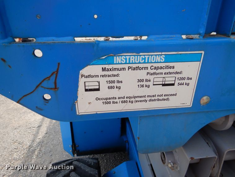image for item EK9060 2012 Genie GS2669RT scissor lift