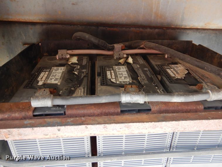 image for item EK9061 1995 Ford F800 crane truck