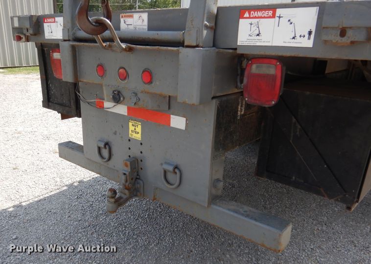 image for item EK9061 1995 Ford F800 crane truck