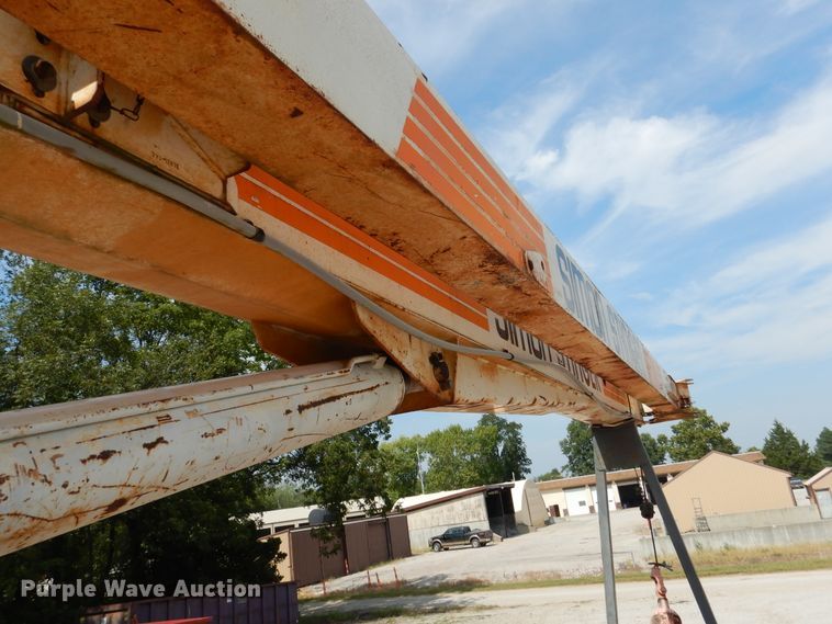 image for item EK9061 1995 Ford F800 crane truck