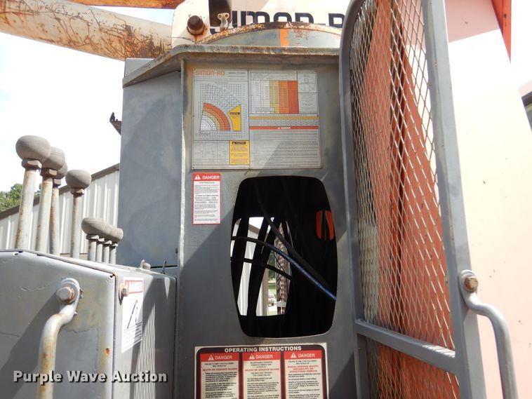 image for item EK9061 1995 Ford F800 crane truck