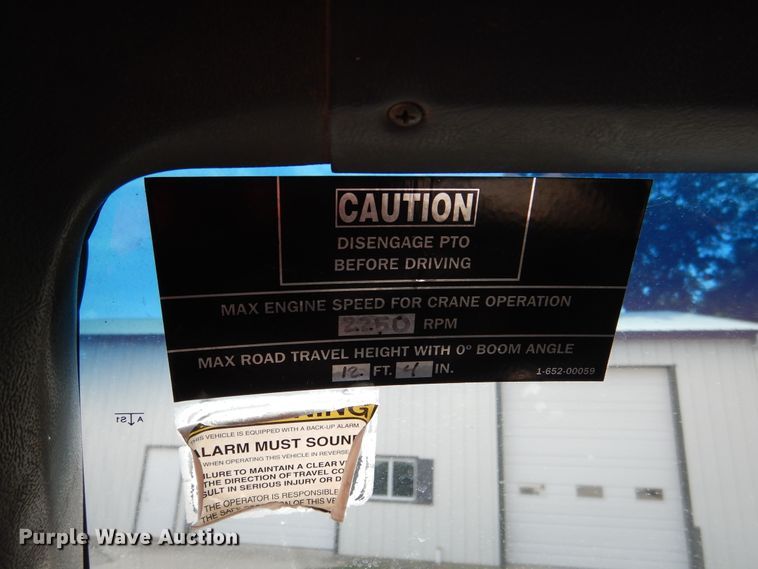 image for item EK9061 1995 Ford F800 crane truck