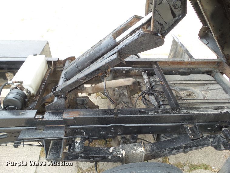 image for item EM9830 2008 Ford F450 Super Duty dump truck