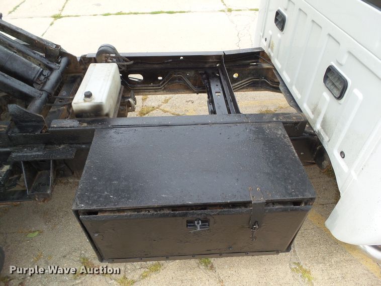 image for item EM9830 2008 Ford F450 Super Duty dump truck