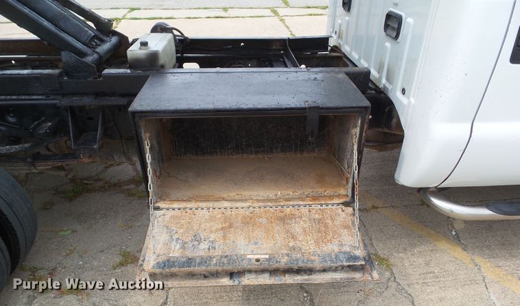 image for item EM9830 2008 Ford F450 Super Duty dump truck