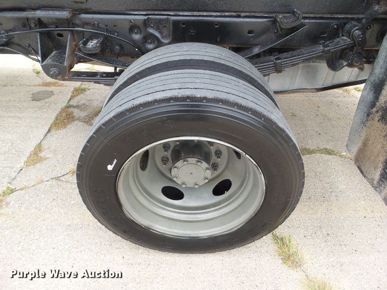 image for item EM9830 2008 Ford F450 Super Duty dump truck