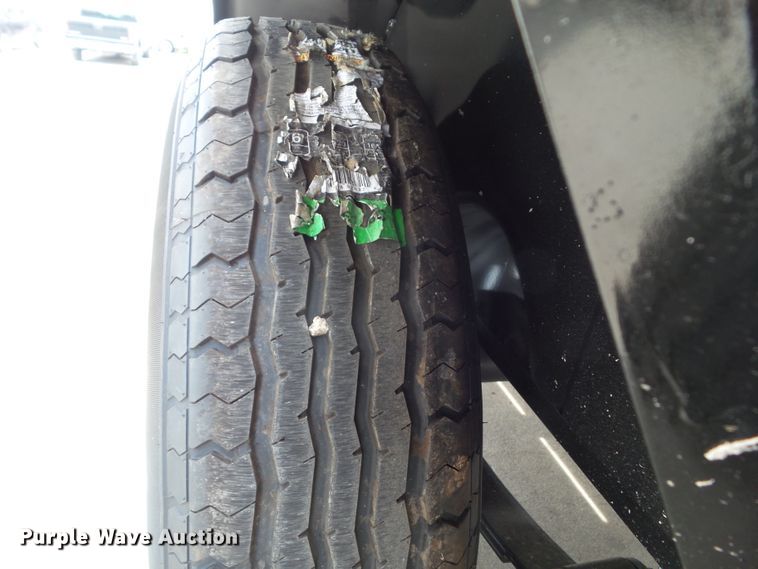 image for item EM9831 2020 Hull Porter TM182 tilt deck utility trailer