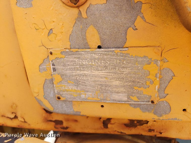 image for item ET9815 1995 Ford FT900 cable puller truck