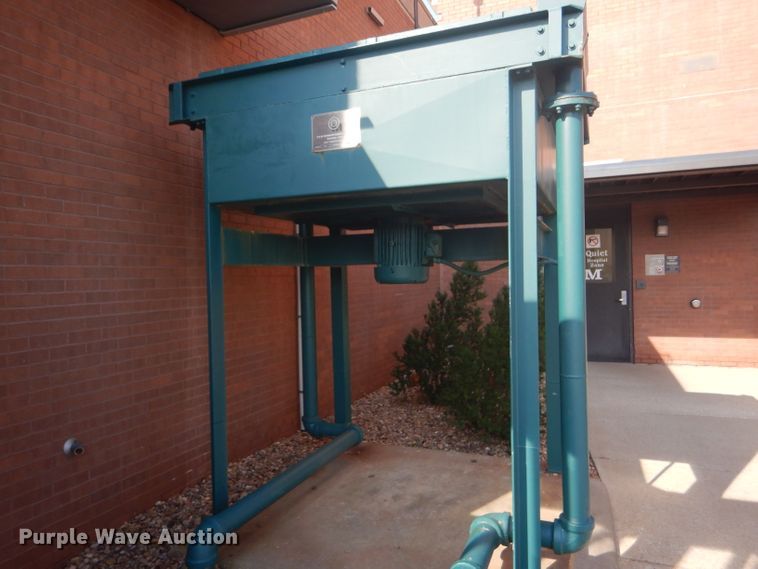 image for item FG9807 Waukesha generator