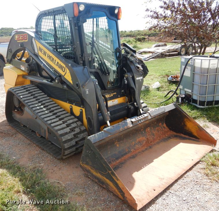 image for item FI9982 2014 New Holland C238 skid steer