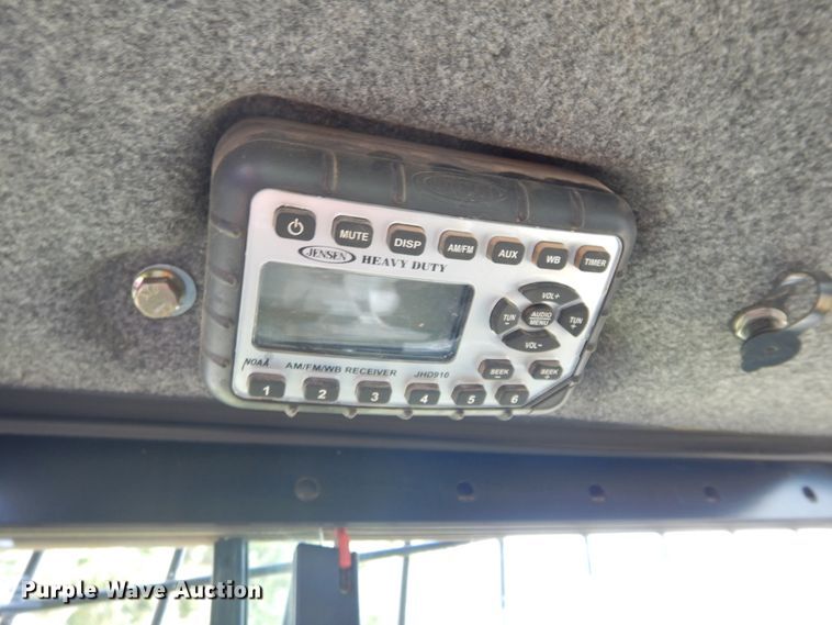 image for item FI9982 2014 New Holland C238 skid steer