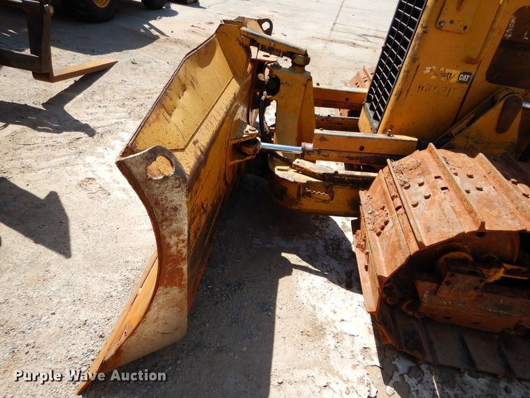 image for item FK9758 2007 Caterpillar D5G LGP dozer