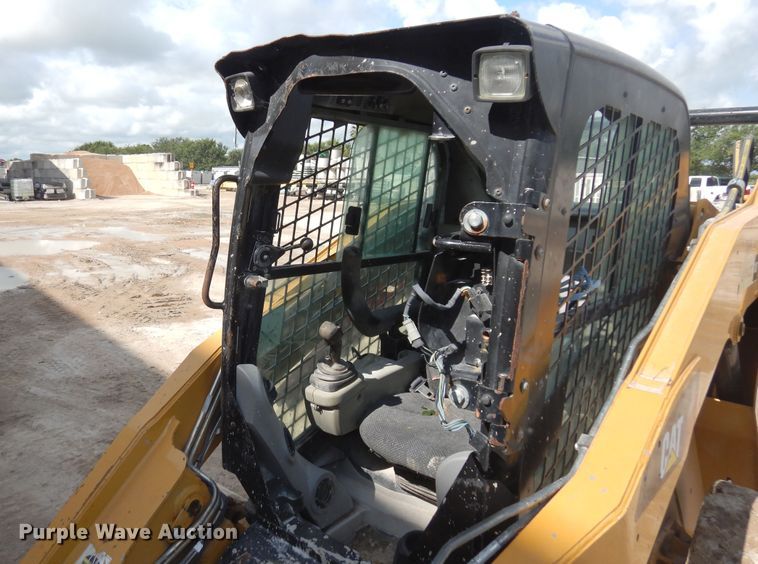 image for item FM9002 2012 Caterpillar 262C Series 2 skid steer